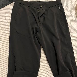 Men’s Lululemon Commission Pant Slim Black Ventlight Mesh